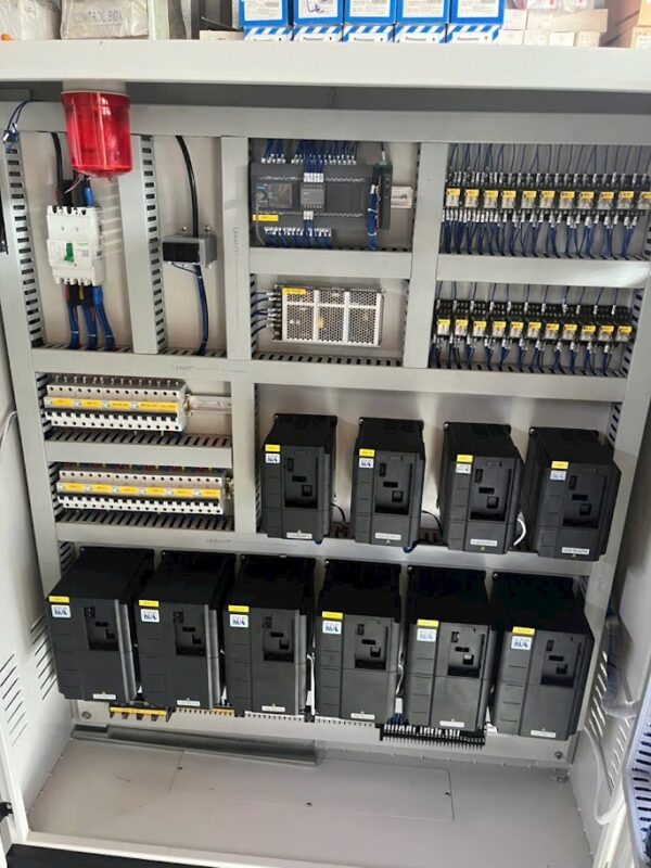 Sản xuất tủ biến tần